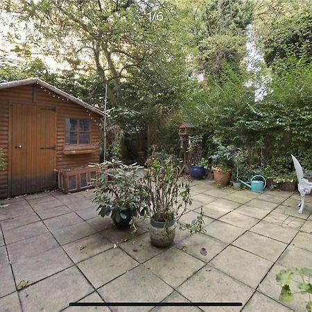 Lovely 1 Bedroom Apartment In West Kensington Londra Esterno foto