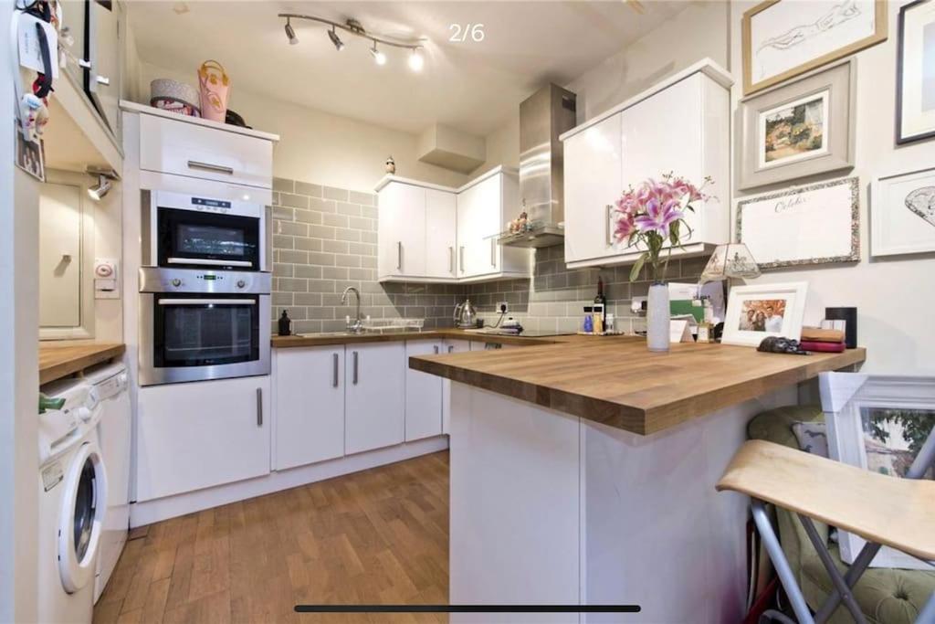 Lovely 1 Bedroom Apartment In West Kensington Londra Esterno foto